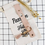 MINIMALIST LEATHER KEYCHAIN_CWMM0570