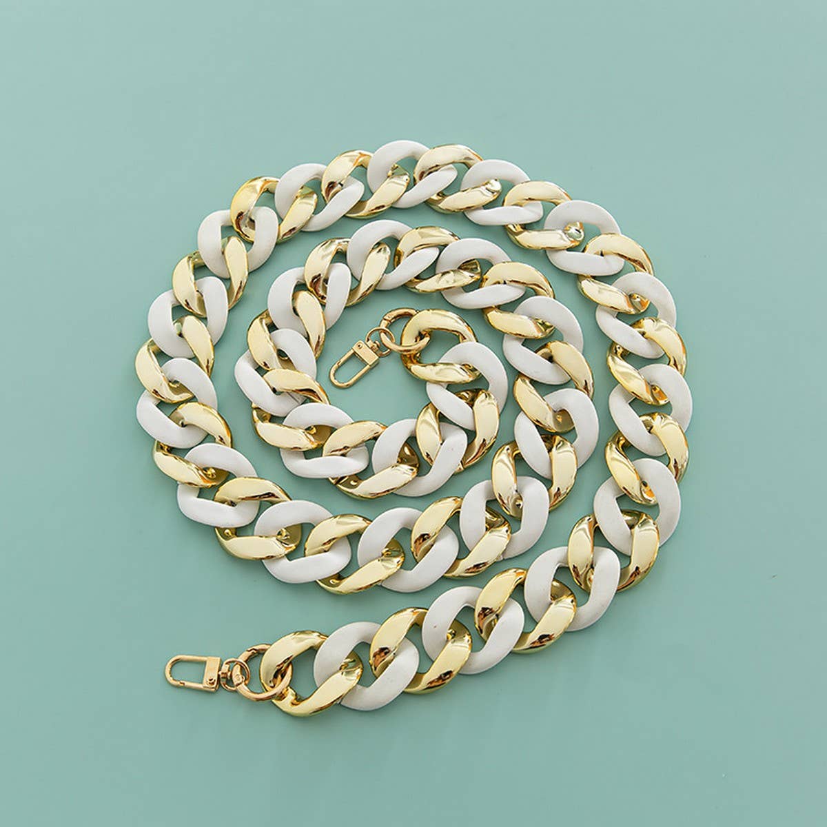 LARGE RESIN ACRYLIC BAG CHAIN WIDE STRAP_CWMM5065