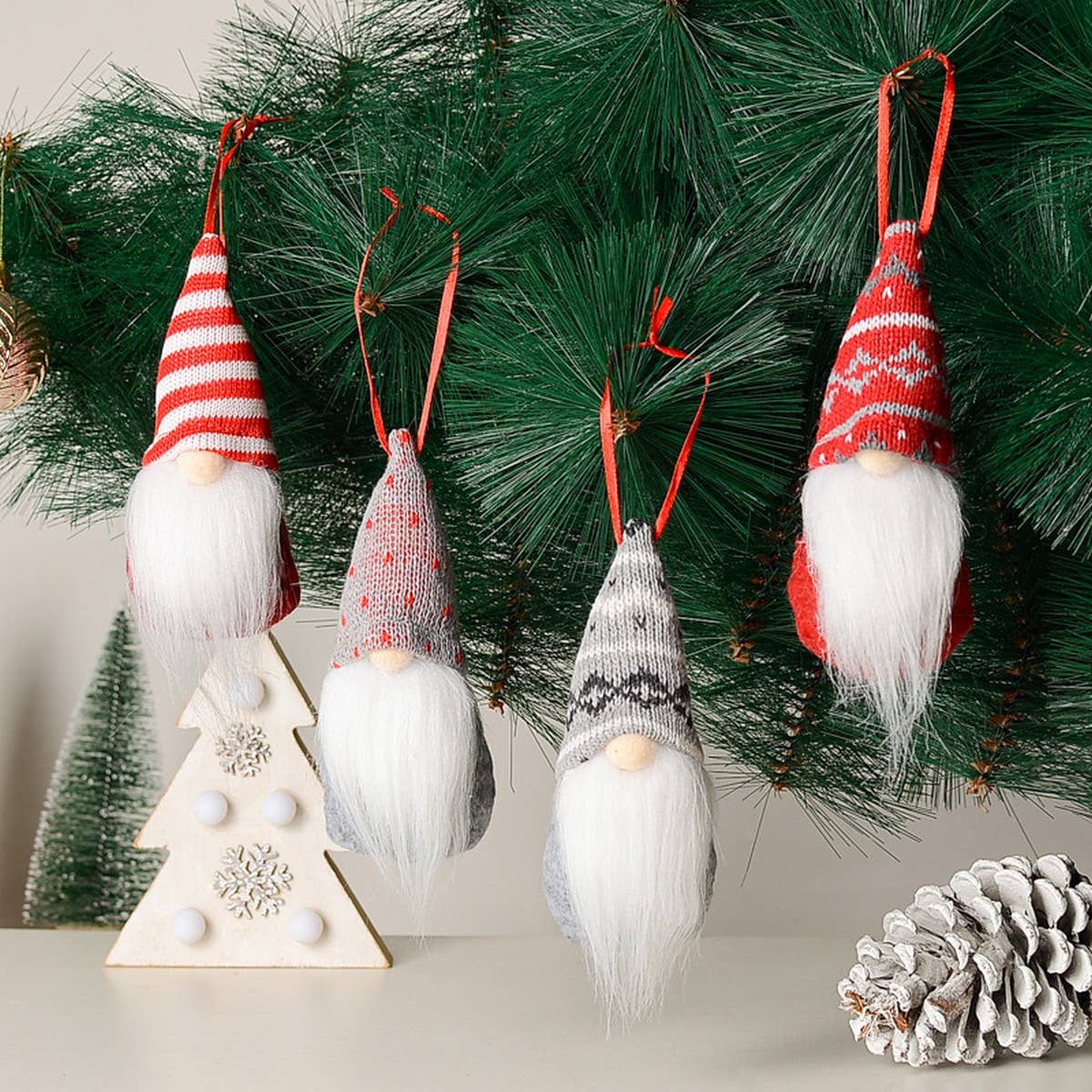 CHRISTMAS DECORATIONS CHRISTMAS TREE ORNAMENTS_CWMM2758