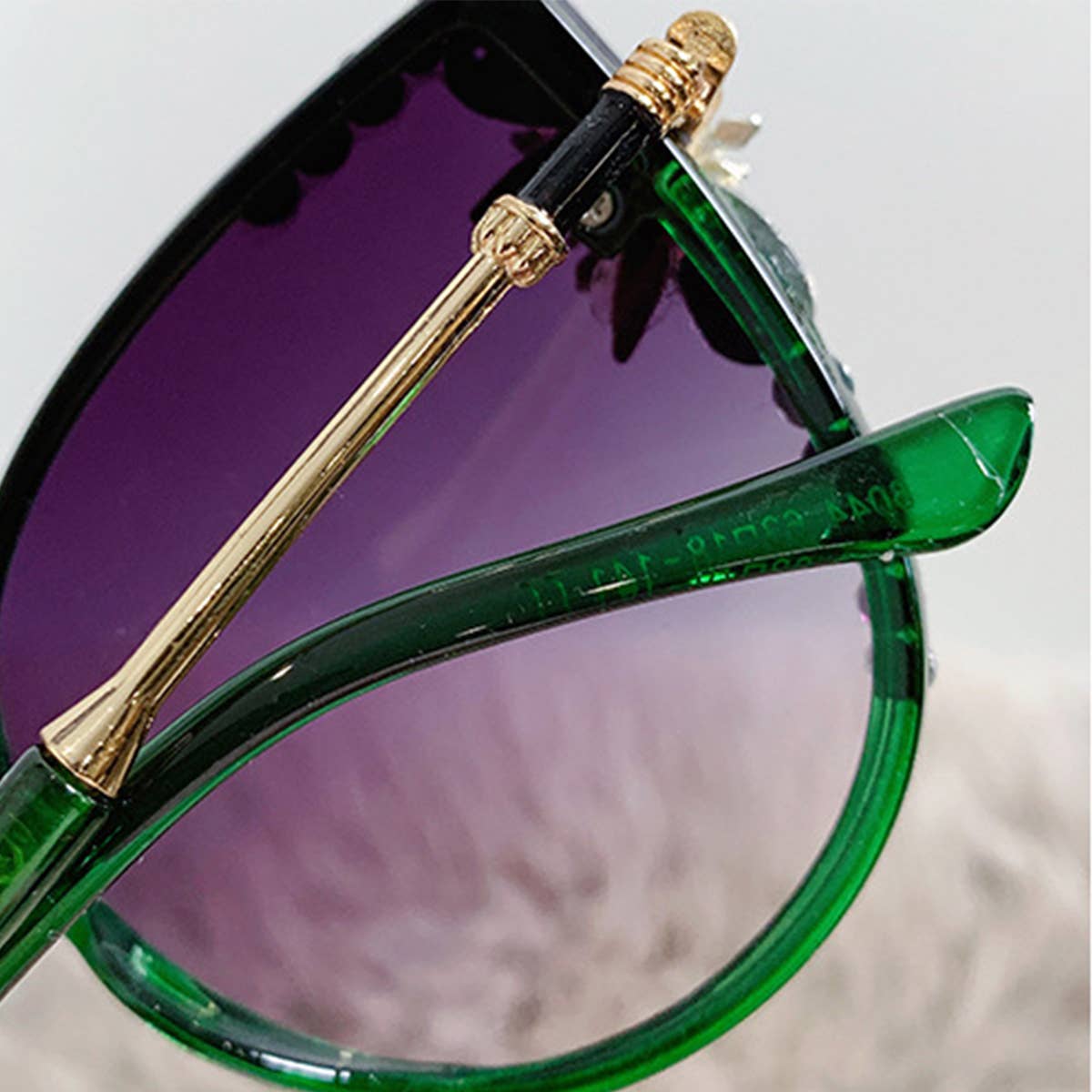 Women Fashionable Anti-Uv Rhinestone Sunglasses_Cwasg0189