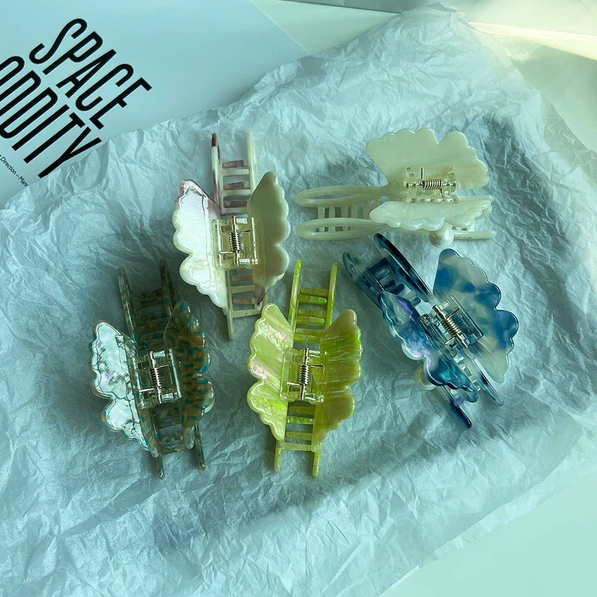 MAPLE LEAF PEARL ACETATE HAIR CLAW ELEGANT CLIP_CWAHA6019