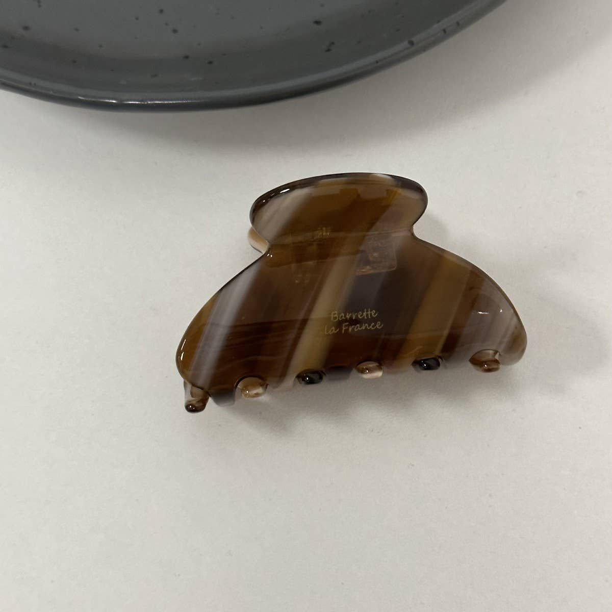 Versatile Candy-Colored Half-Tied Shark Hair Clip_Cwaha1285