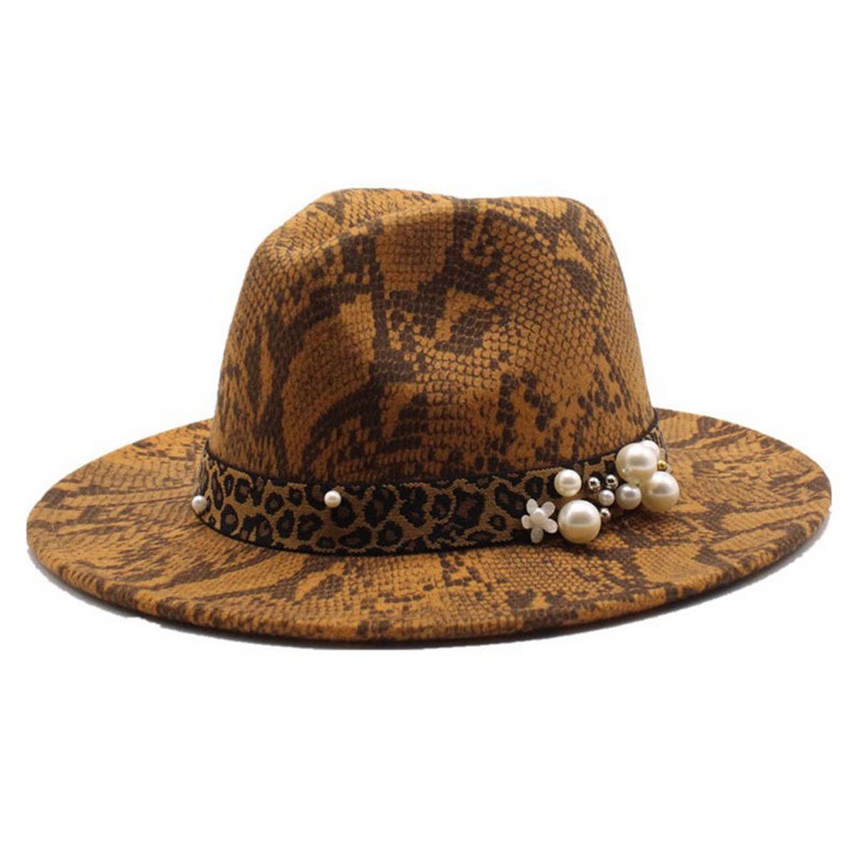 Wool Hat With Snake Pattern And Pearl Accessories_Cwah2594
