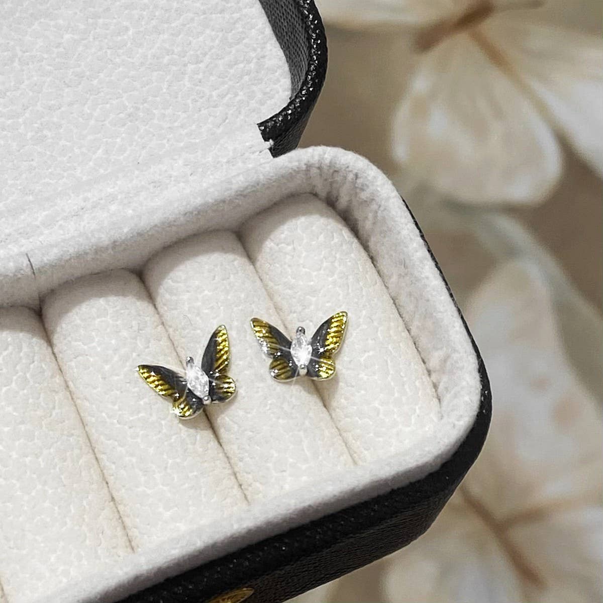 NEW SWEET BUTTERFLY EARRINGS SET FOR WOMEN_CWAJE3115