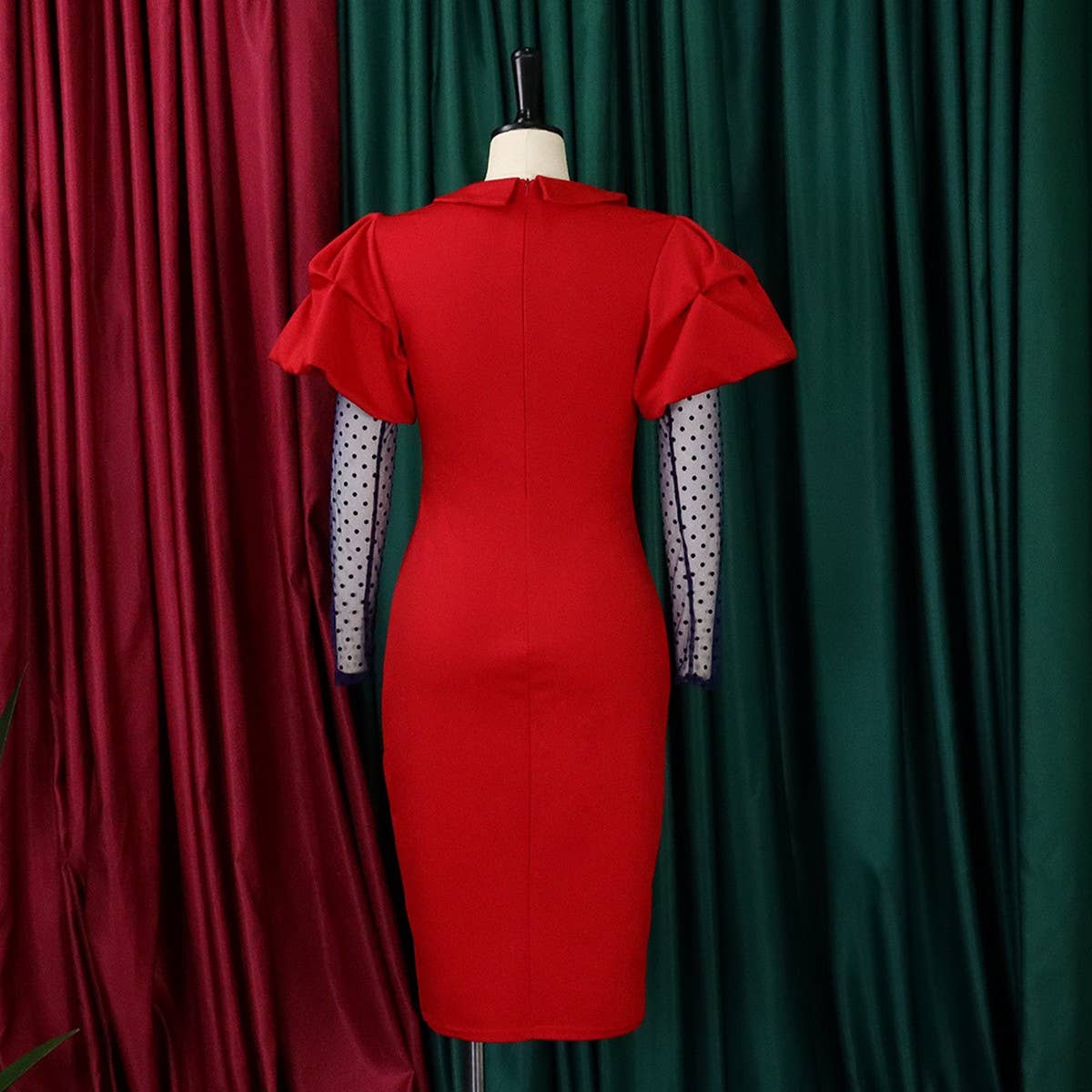 MESH AND PLEATED COMMUTER PLUS SIZE DRESS_CWDMD3678