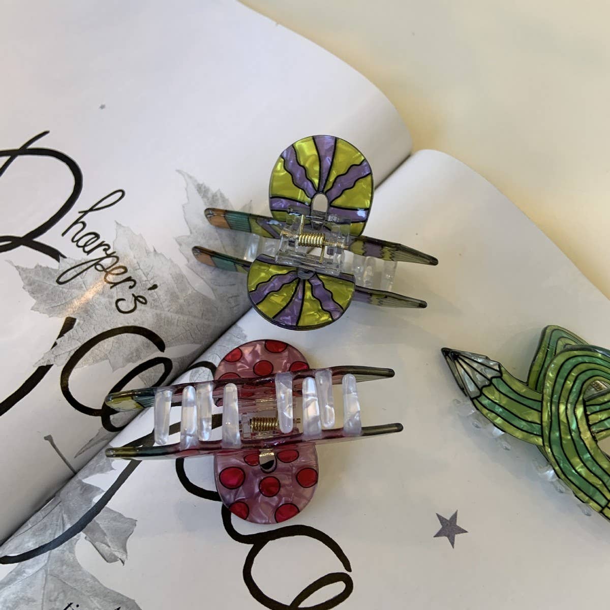 ACRYLIC PENCIL HAIR CLAW CANDY COLOR CARTOON CLIP_CWASC1586