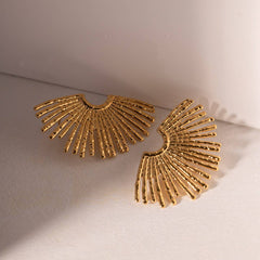 TEMPERAMENT HALF SUNFLOWER DESIGN EARRINGS_CWAJE1379