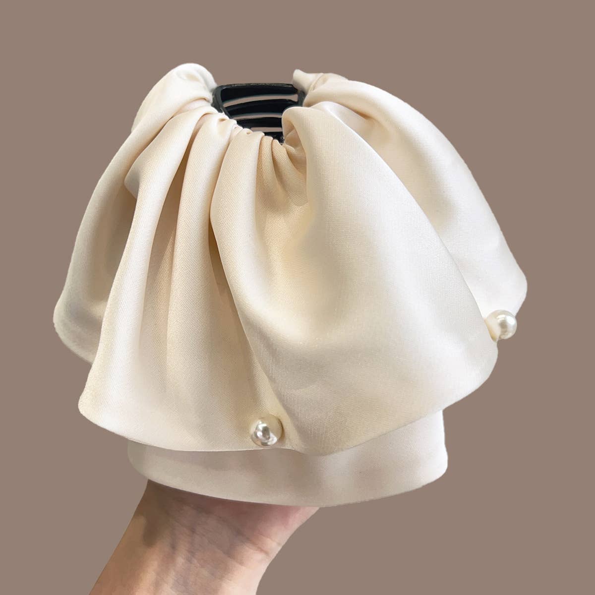 Elegant Skirt Design Hair Clip For Daily Wear_Cwaha07376