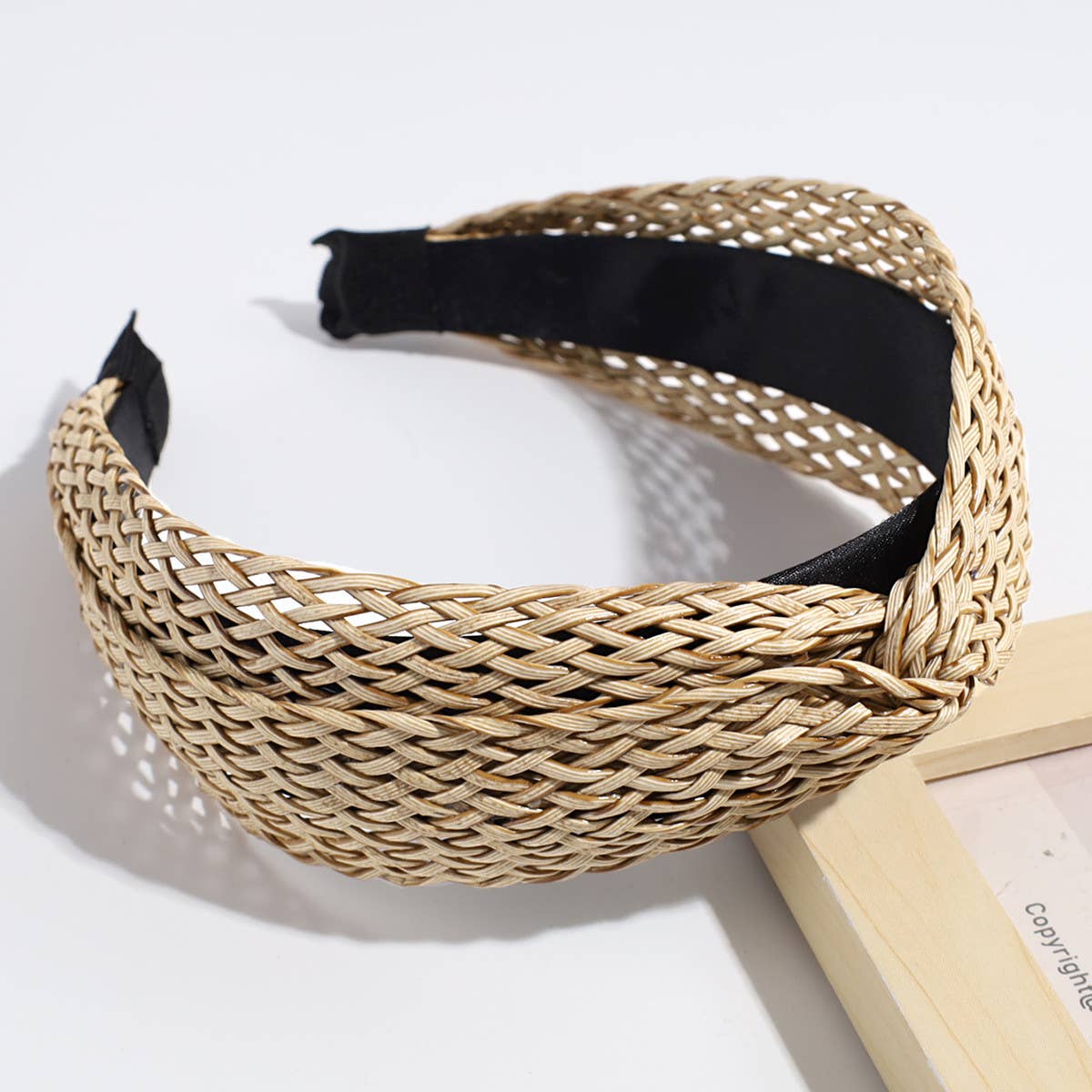 SIMPLE KNOTTED BRAIDED HEADBAND_CWAHA2210