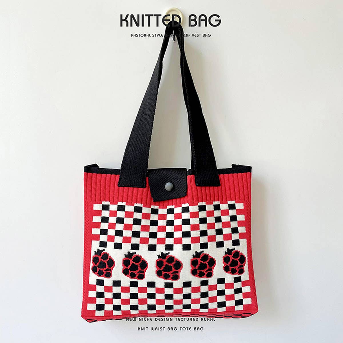 CHECKERBOARD FLORAL KNITTED SHOULDER BAG_CWAB2391