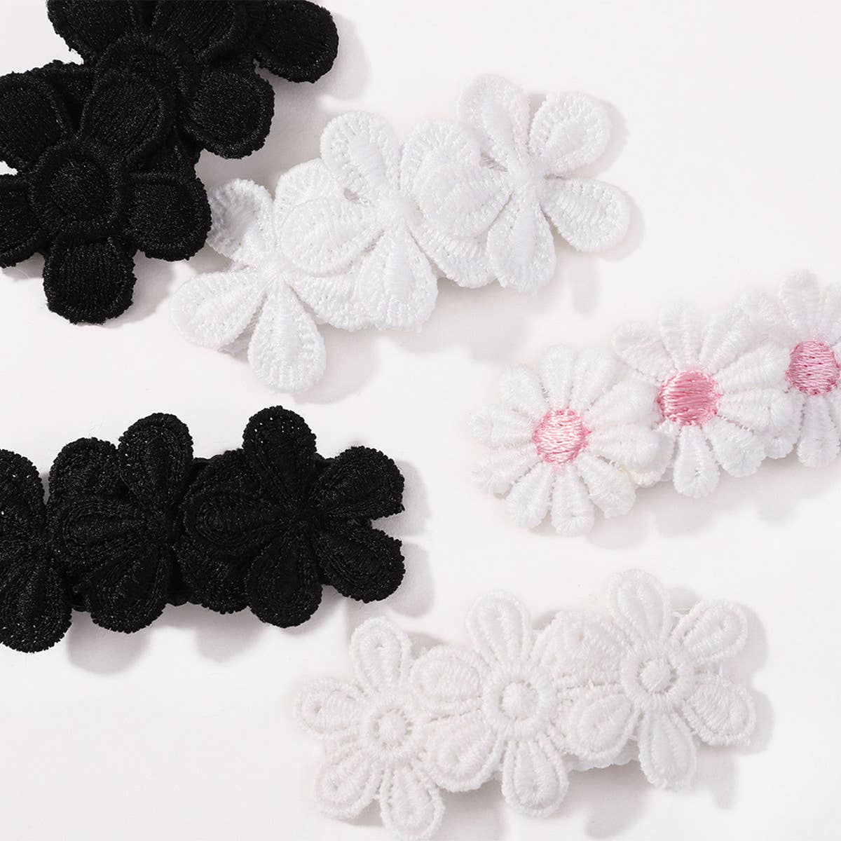 CHILDRENS PETAL FLOWER BLACK AND WHITE HAIRPIN_CWAHA2346
