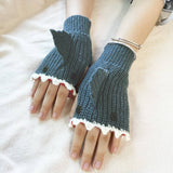 CUTE CARTOON SHARK HALF FINGER GLOVES_CWMM1663