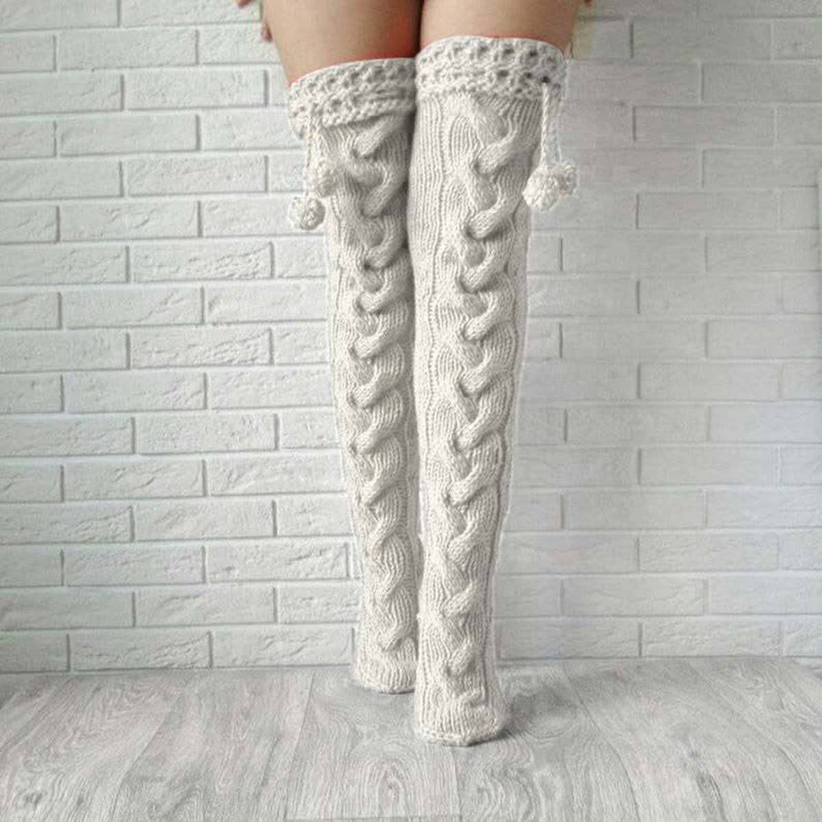 OVER THE KNEE LONG SOCKS WITH POMPOMS_CWMS0845