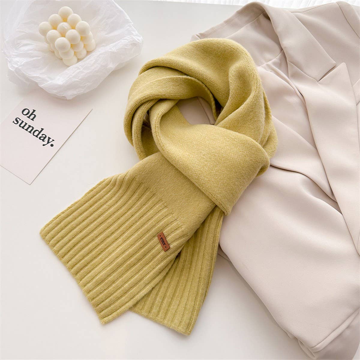 Warm Minimalist Wool Wrap Scarf For Fall Days_Cwasc2749