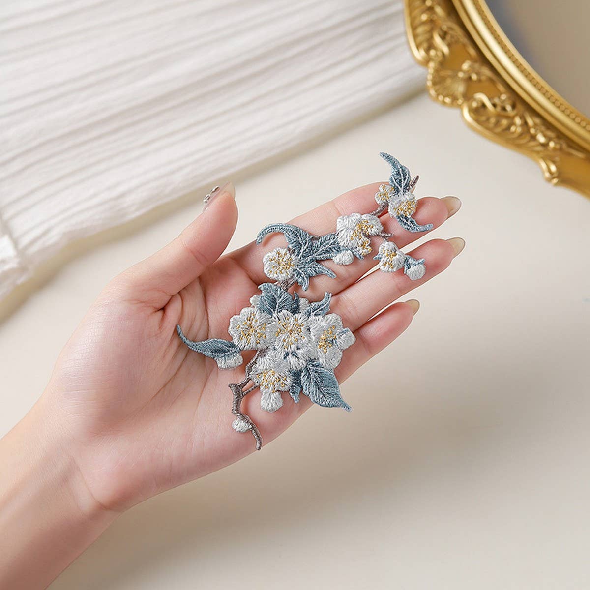 PEAR BLOSSOM EMBROIDERED PATCH FOR FABRIC REPAIR_CWMM5917