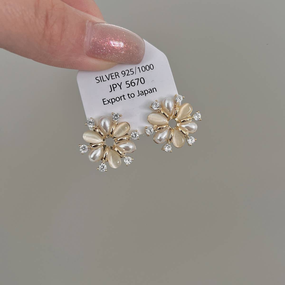 FASHIONABLE FLOWER ZIRCON STUD EARRINGS_CWAJE1333