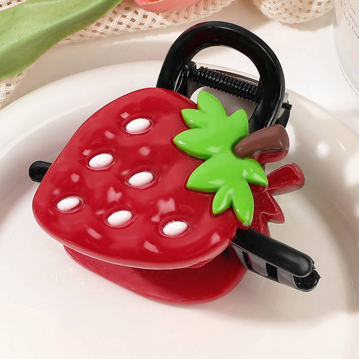 FRESH FRUIT SHARK HAIR CLAW FOR BUN CUTE HAIR CLIP_CWAHA1638