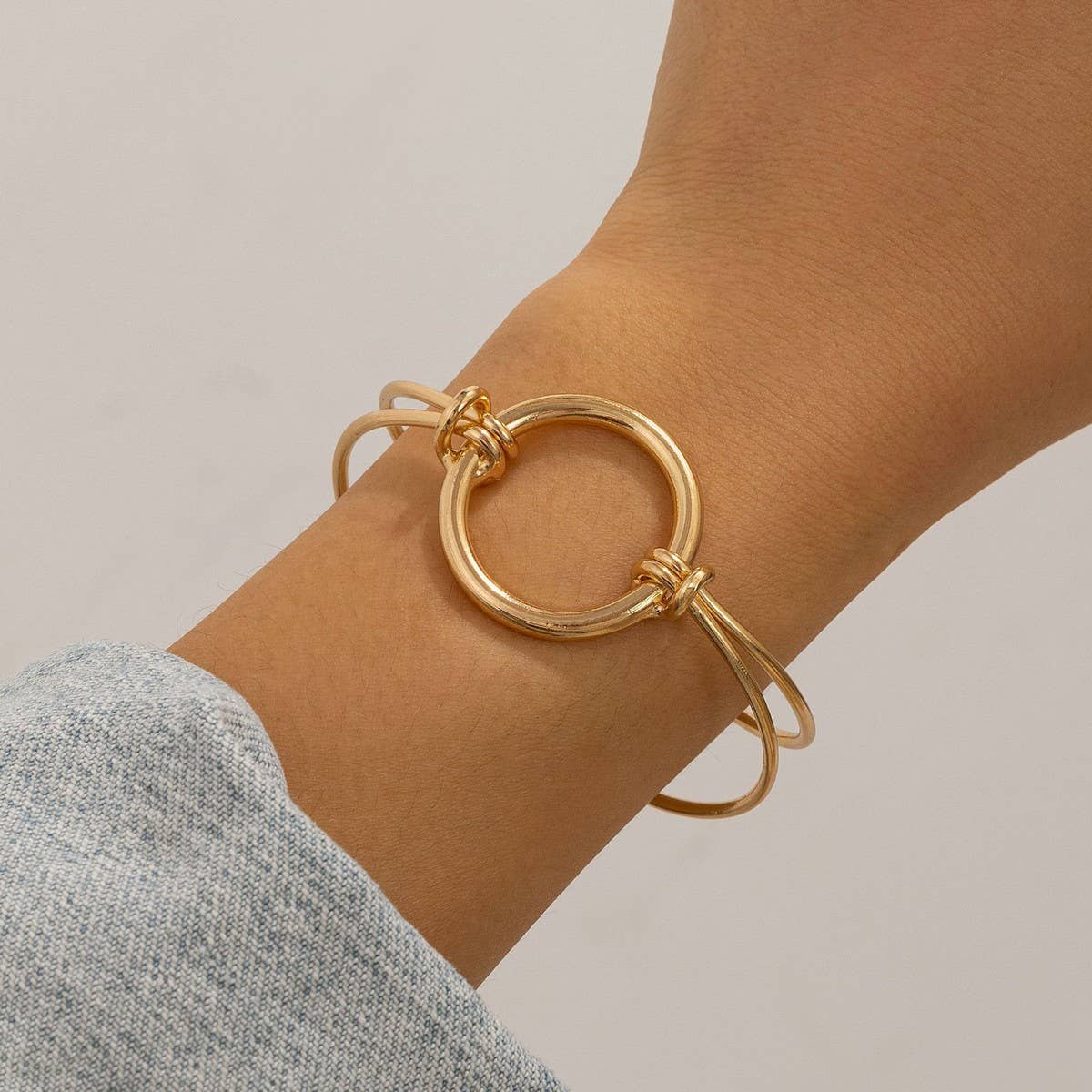 SIMPLE DOUBLE LAYER HOLLOW KNOTTED OPEN BRACELET_CWMM3101