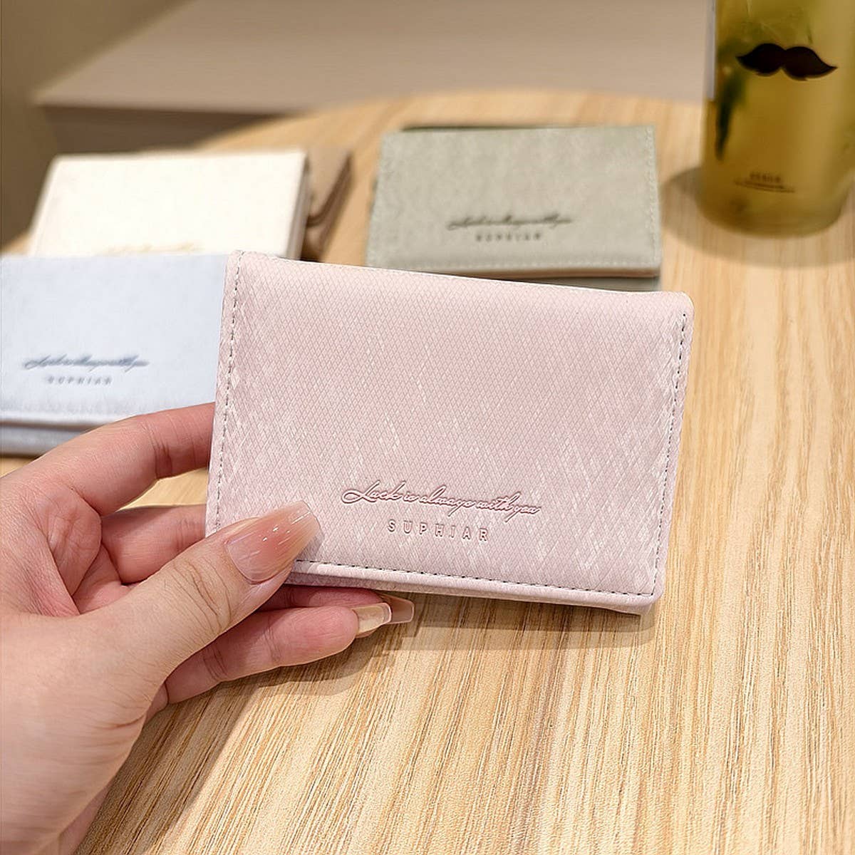 Gradient Velvet Mini Trifold Wallet With Letters_Cwab06233