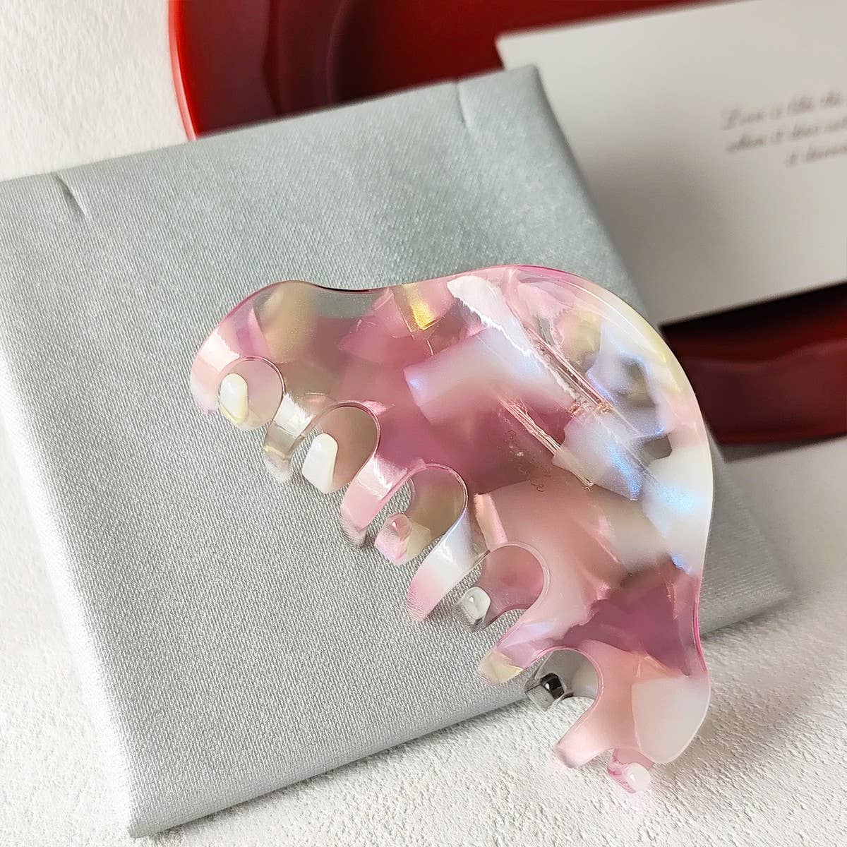 Half-Moon Acetate Hair Claw ? Chic Clip_Cwaha07245