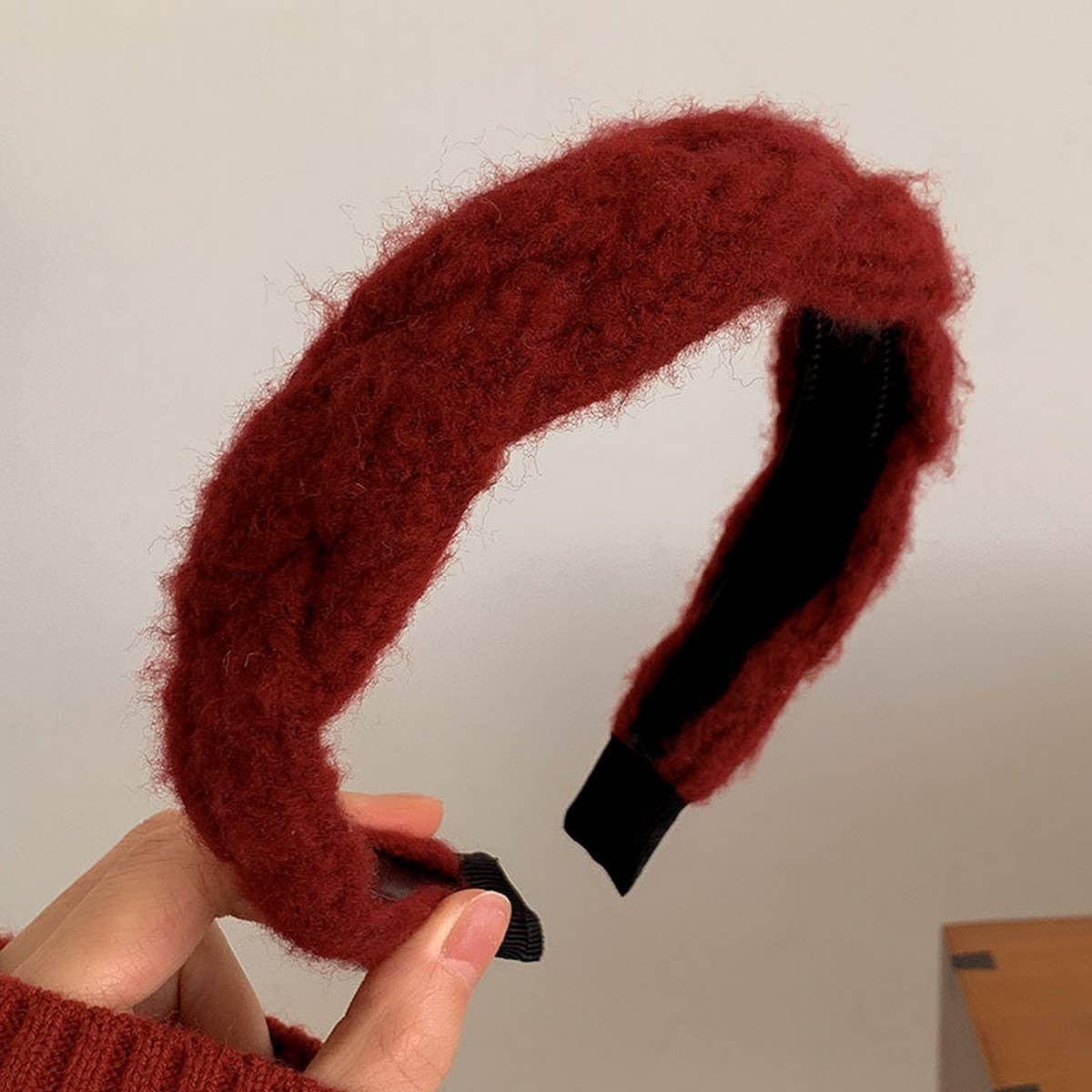 CHRISTMAS RED HEADBAND RETRO ELEGANT WINTER STYLE_CWAHA3956
