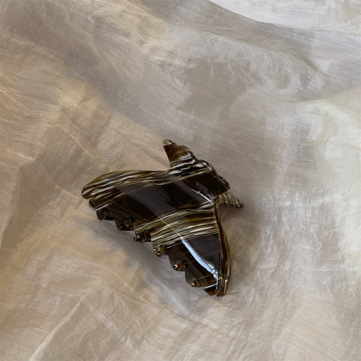 FRENCH THICKENED NICHE HALF TIED HAIR CLIP_CWAHA2376