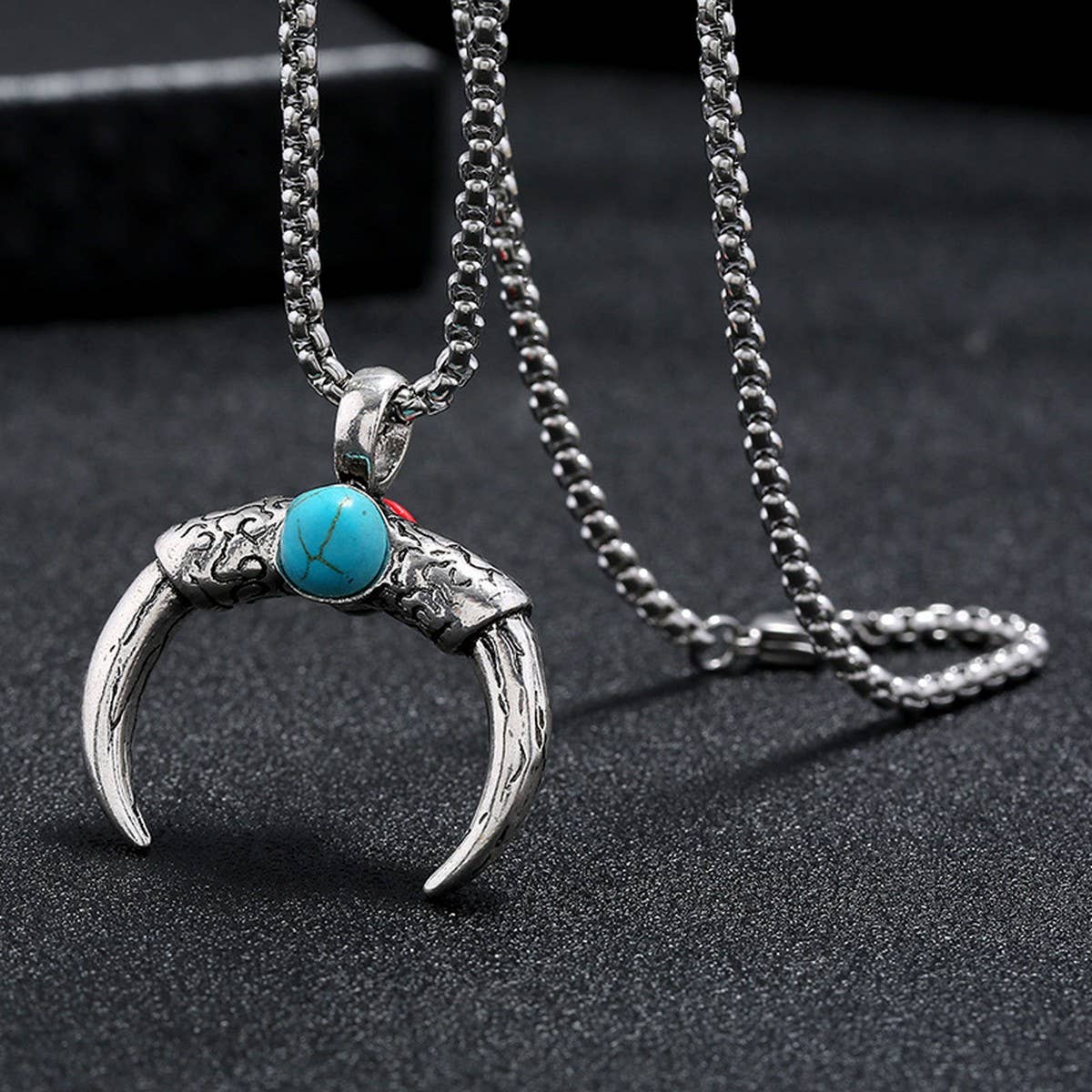 RETRO CREATIVE ALLOY PENDANT NECKLACE_CWMM4612