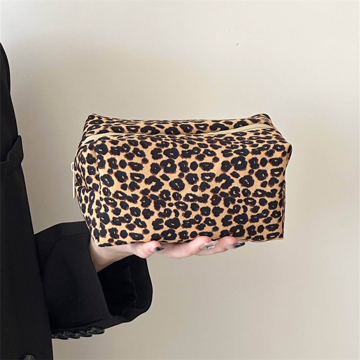 Leopard Corduroy Makeup Baglarge Travel Wash Pouch_Cuab00763