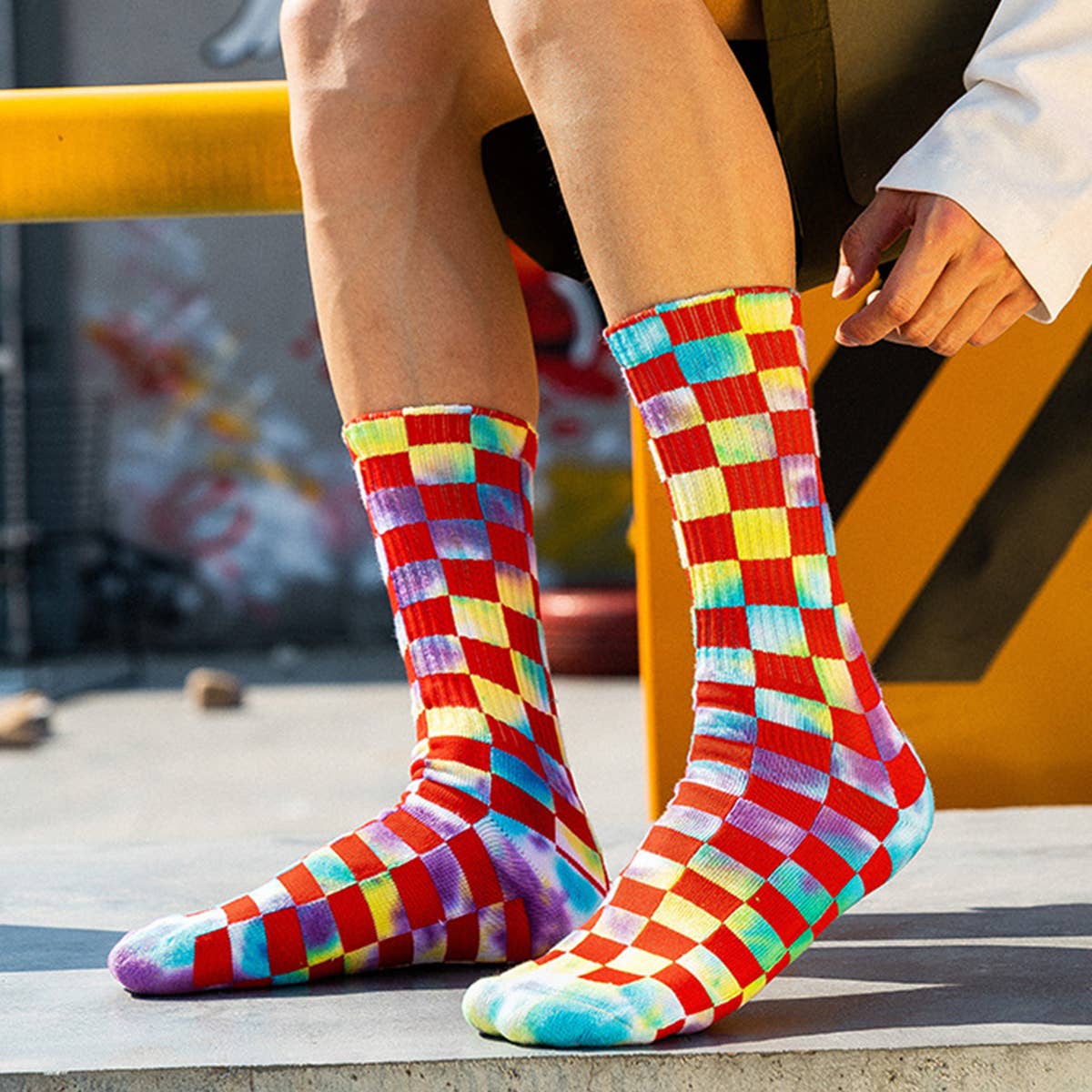 FASHION TIE DYED CHECKERED SOCKS_CWMS0265