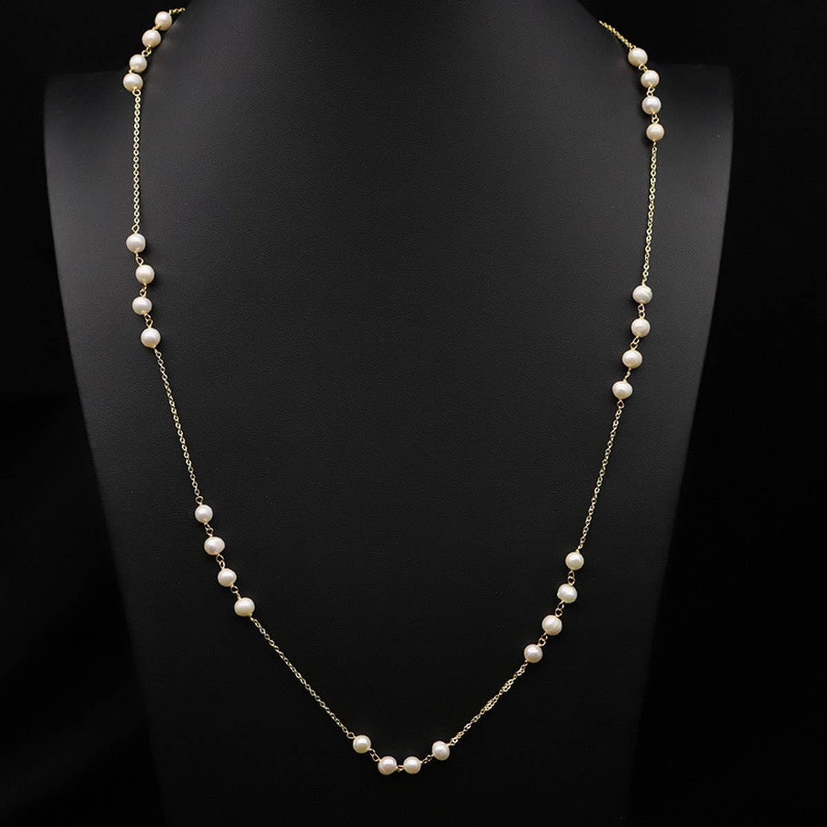 Womens Natural Freshwater Pearl Necklace