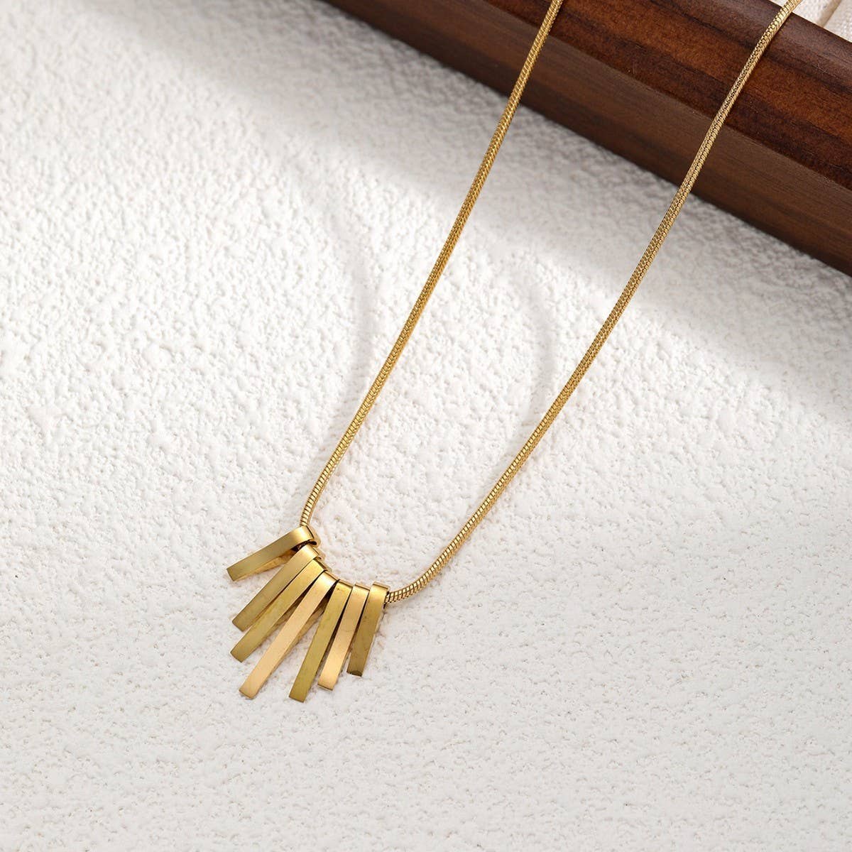 NICHE DESIGN TITANIUM STEEL NON FADING NECKLACE_CWMM3576