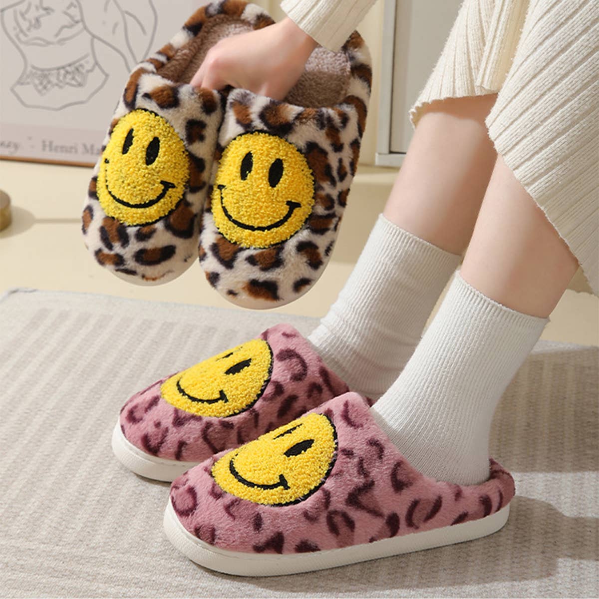 LEOPARD SMILING COTTON FUZZY SLIPPERS WOMEN_CWSHS0278