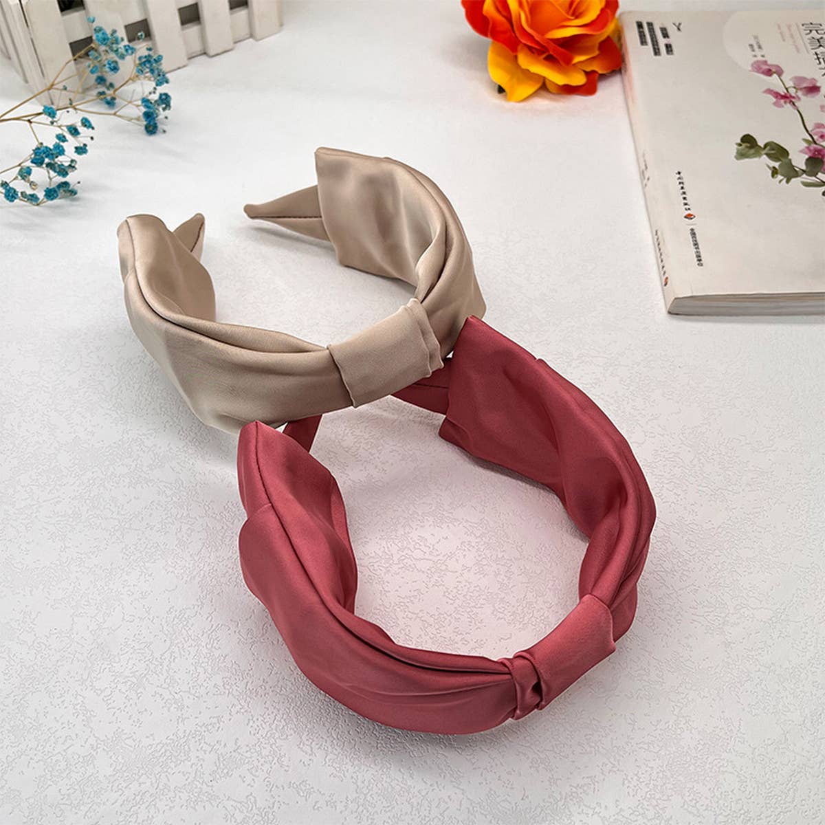 FASHIONABLE PLEATED SOLID COLOR BOW HEADBAND_CWAHA2587
