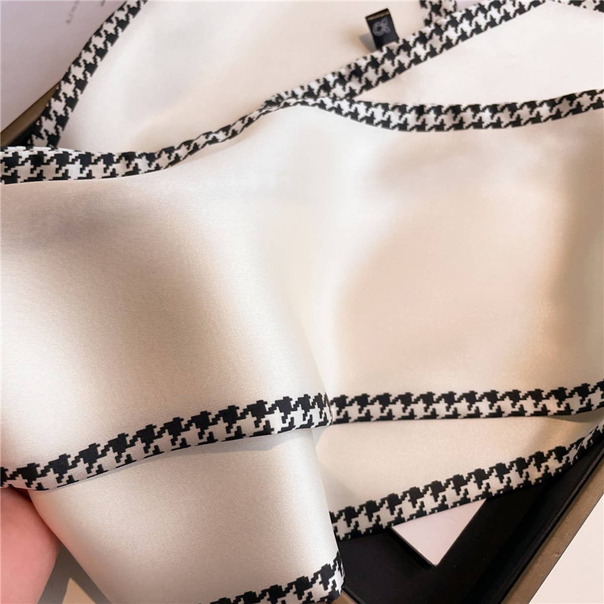 Versatile Narrow Commuter Temperament Head Scarf_Cwasc1522