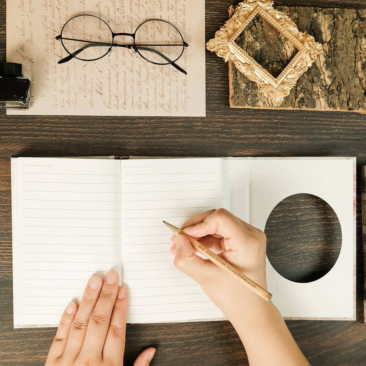 Vintage Rose Portable Notebook_Cwmm1838