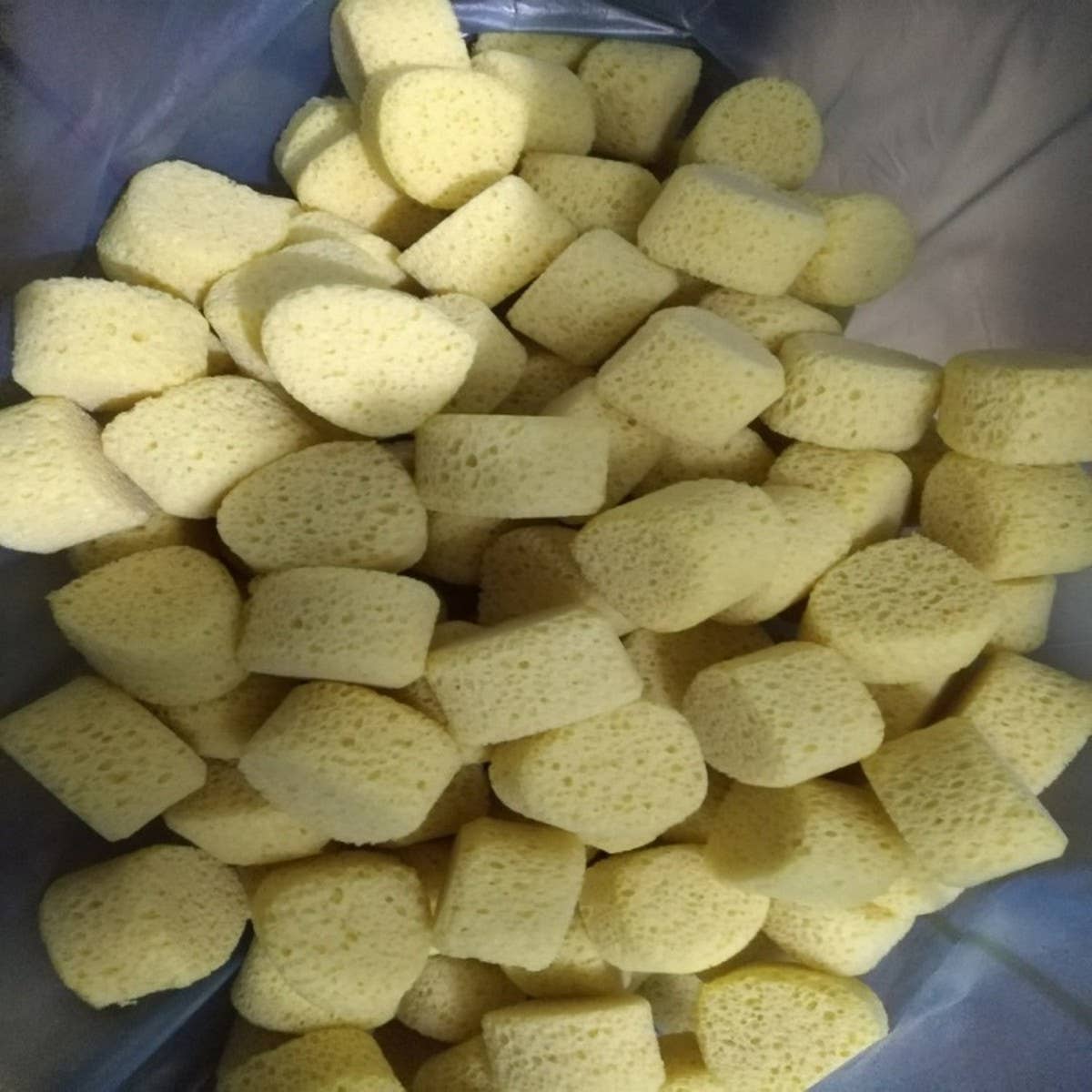 Water Drop Shaped Bath Sponge Foaming Bath Ball_Cwmm3413