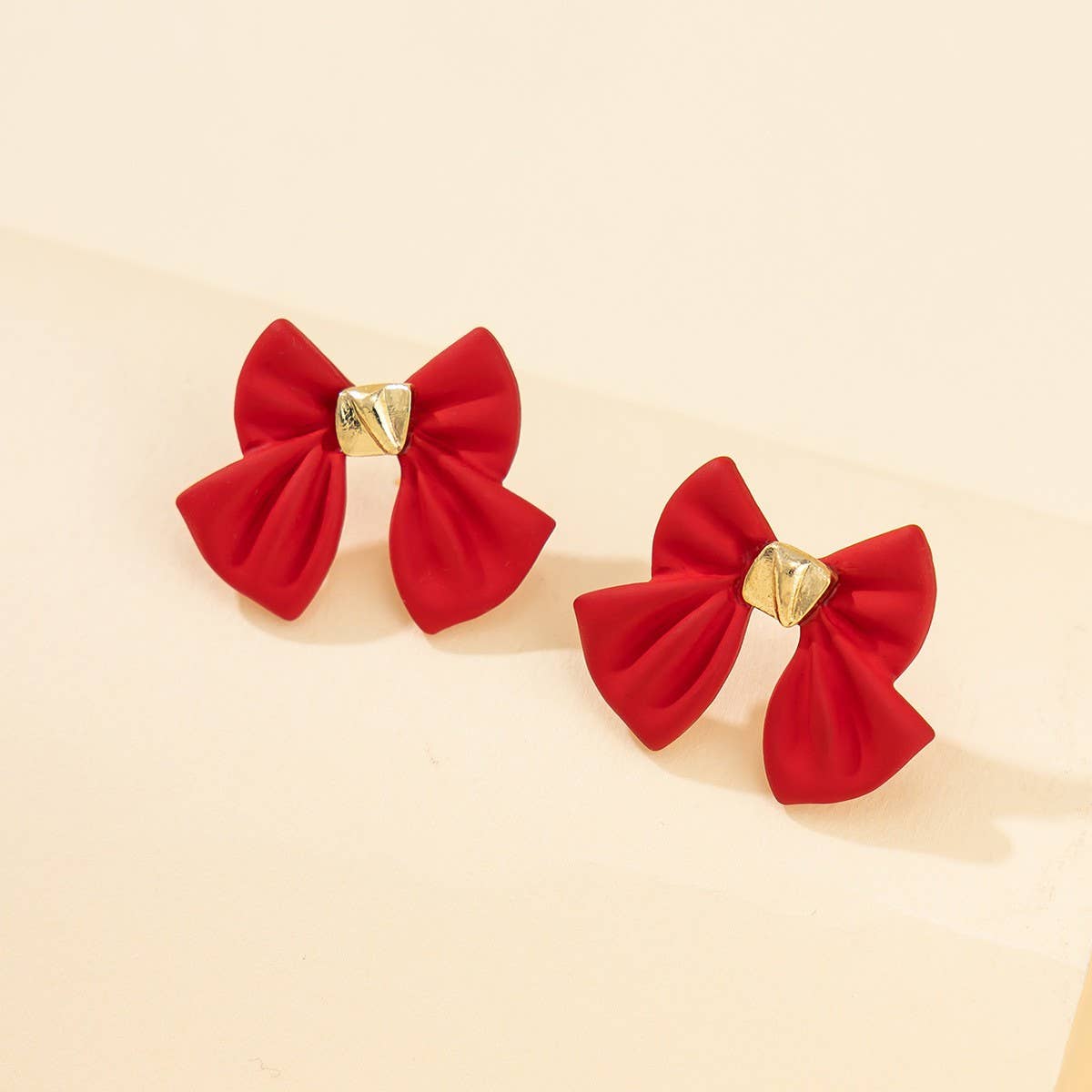 RED BOW EARRINGS MINIMALIST JEWELRY_CWAJE1137