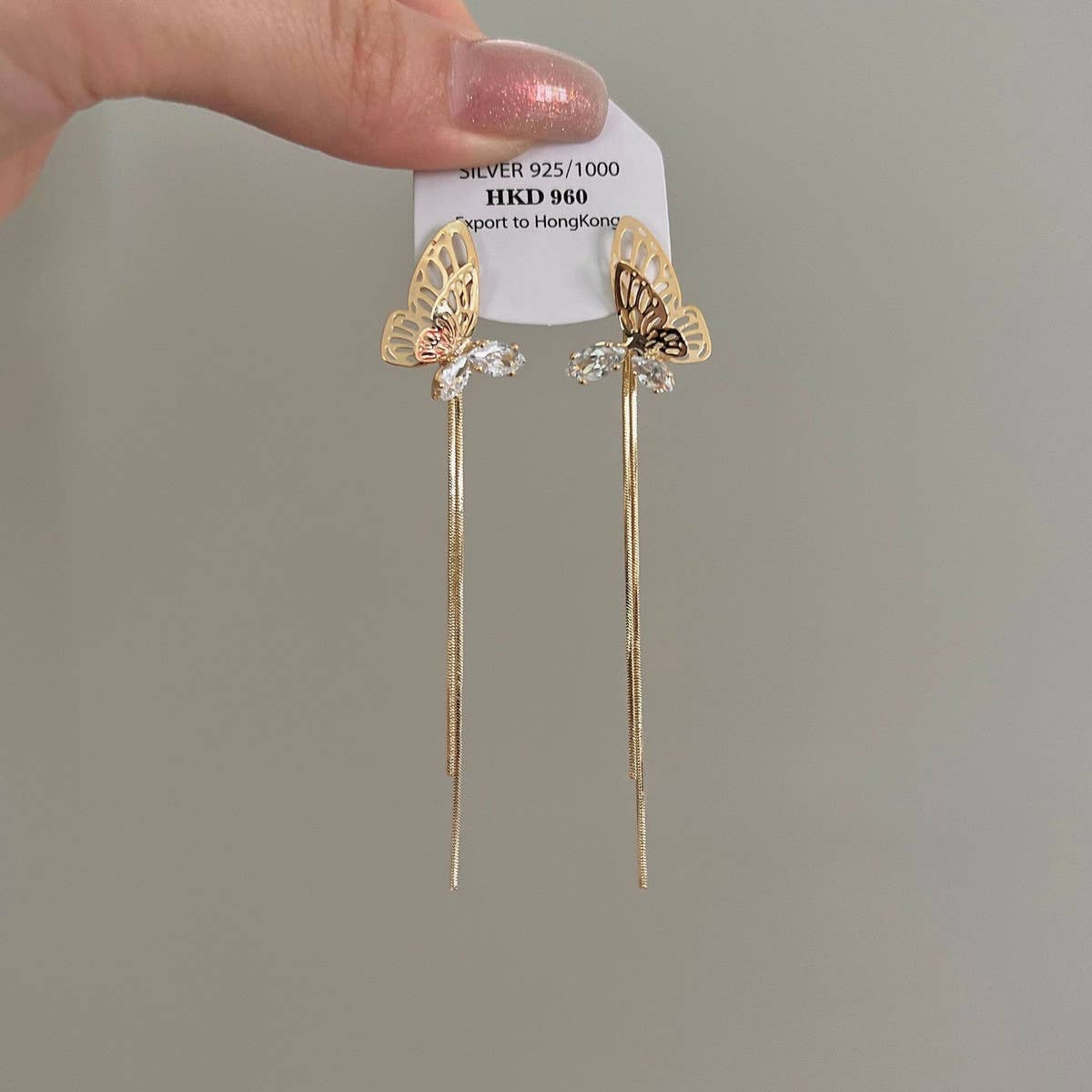 HOLLOW BUTTERFLY TASSEL EARRINGS_CWAJE1287