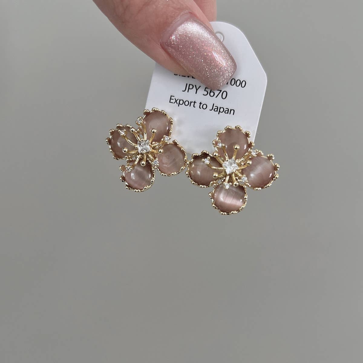 CATS EYE STONE FLOWER EARRINGS_CWAJE1284