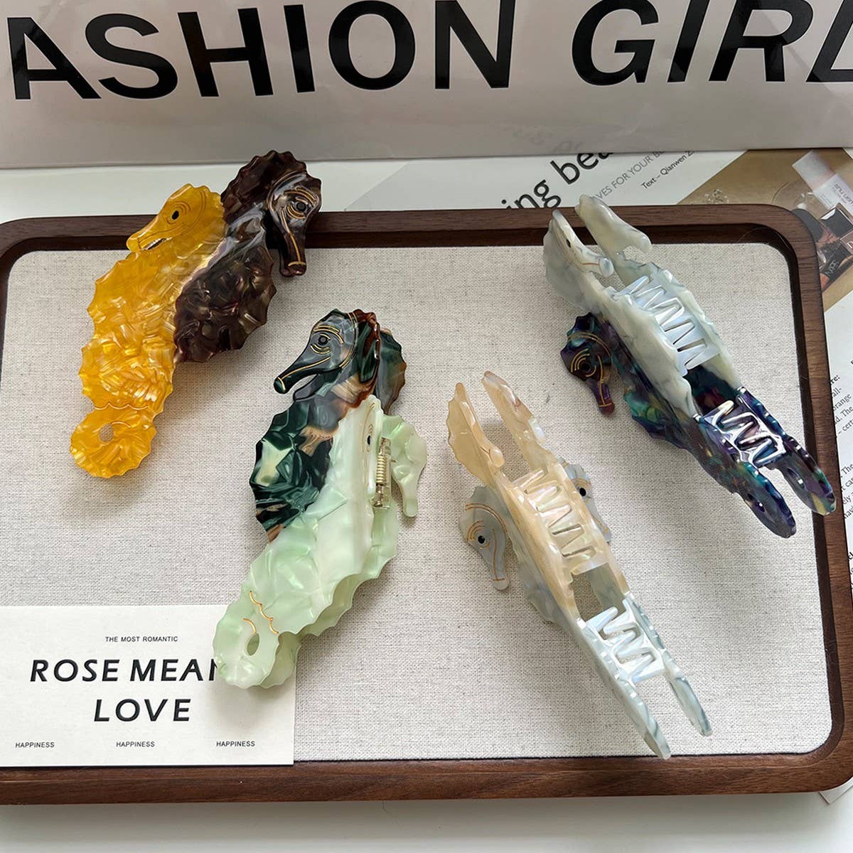 CUTE SEAHORSE ACETATE SHARK HAIR CLAW CLIP_CWAHA5769