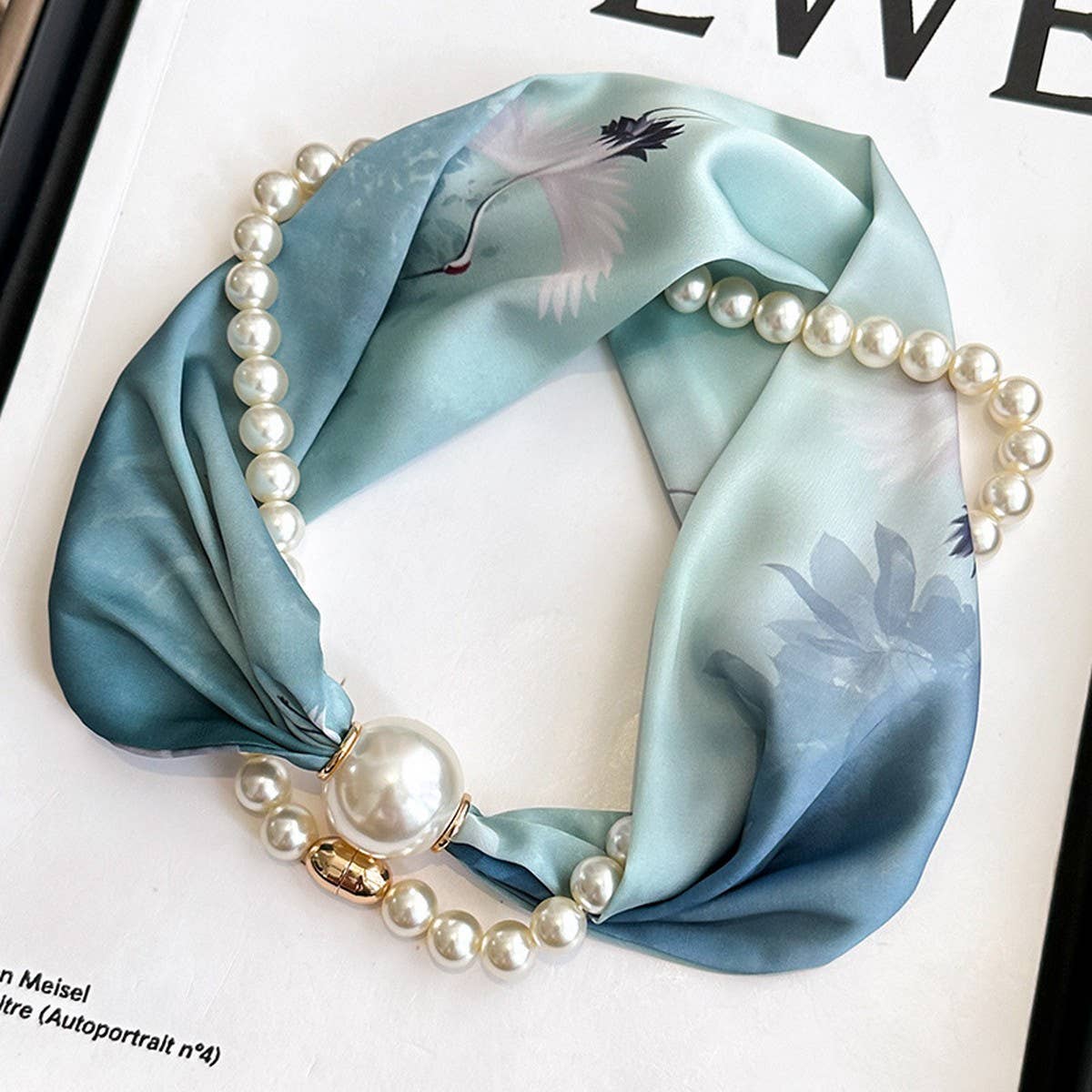 Pearl Magnetic Skinny Silk Neck Scarf_Cwasc03931