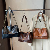 FASHIONABLE AND SIMPLE CASUAL MESSENGER BAG_CWAB3280