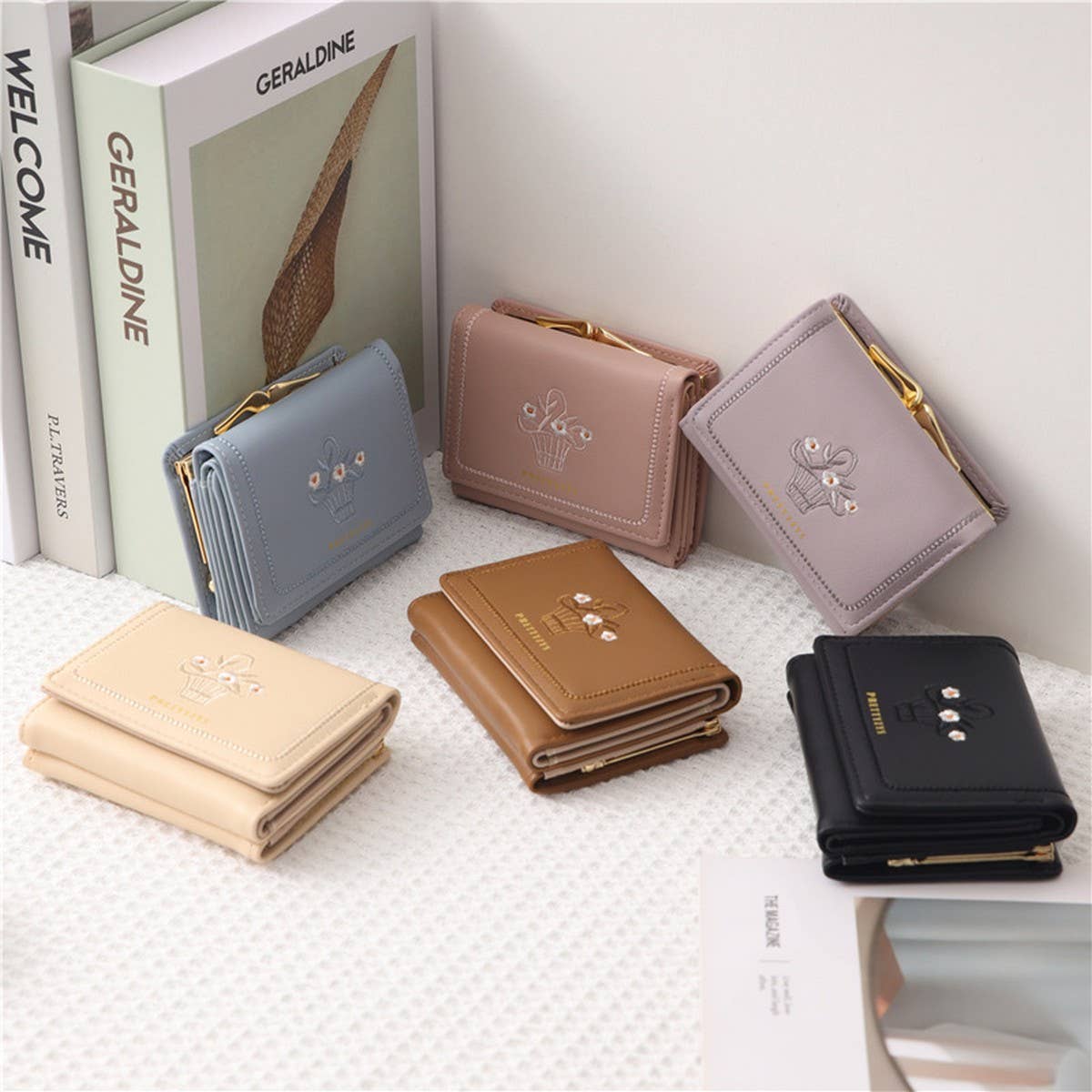 SMALL FRESH AND SWEET EMBROIDERED FLORAL WALLET_CWAB2625