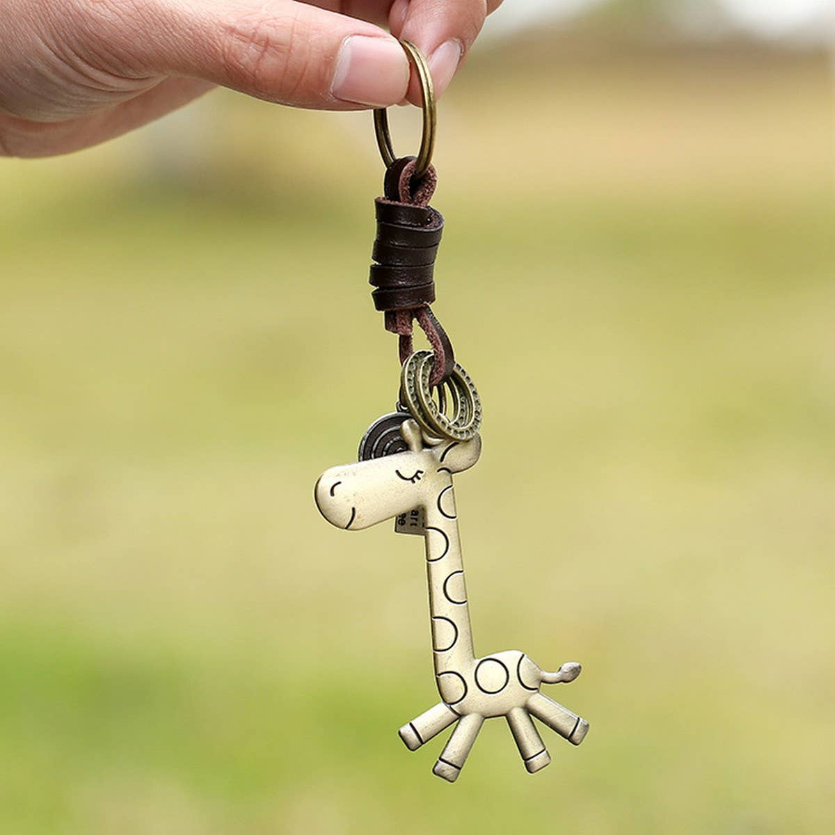 CREATIVE CUTE GIRAFFE LEATHER KEYCHAIN_CWMM4703