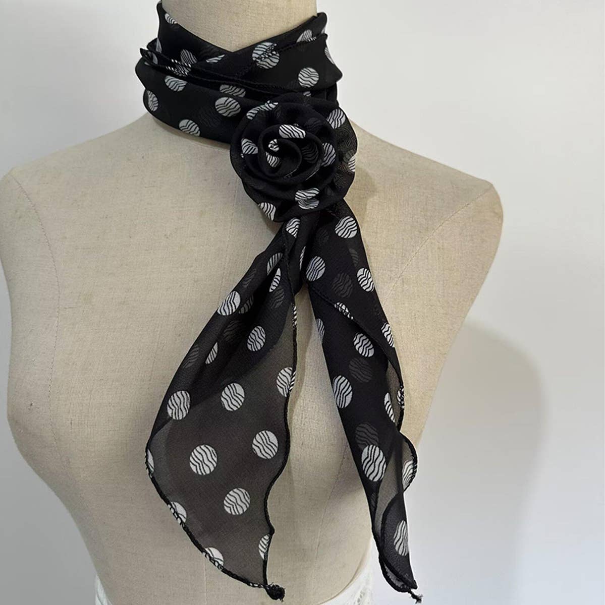 Floral Print Slim Scarf For Women_Cwasc03970