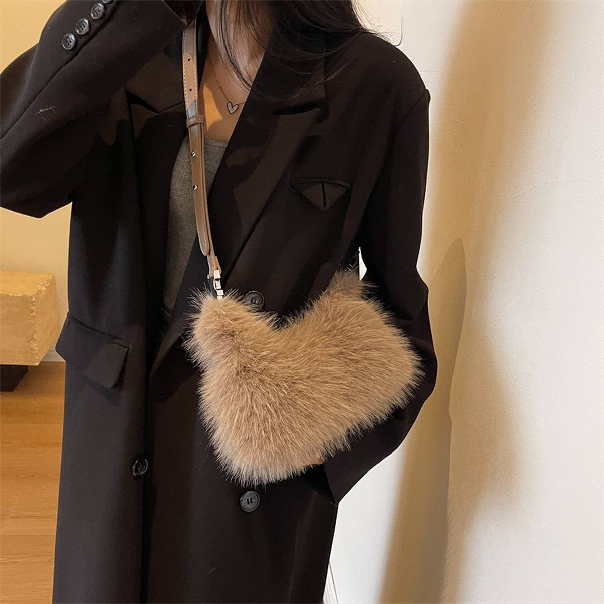 Winter Faux Fox Fur Single Shoulder Plush Bag_Cwab3943