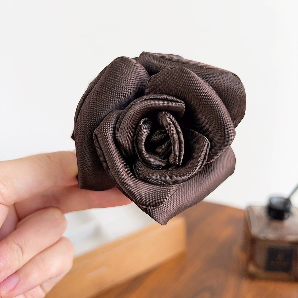 Floral Hair Claw Clip For Women Vacation Look_Cwaha07347