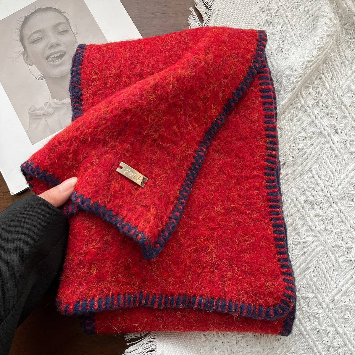 Chic Colorblock Trim Scarf ? Cozy & Soft_Cwasc03145