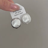 ADVANCED ROUND RESIN STONE EARRINGS_CWAJE2046