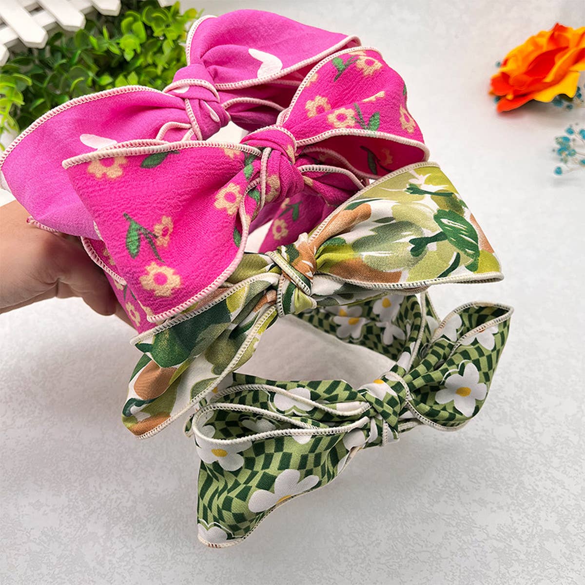PRESSED WIDE BRIMMED FLORAL BOW HEADBAND_CWAHA2573